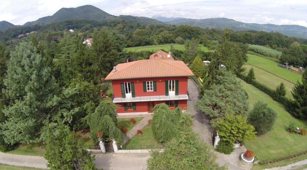 Villa Sissi Arliano Buitenkant foto
